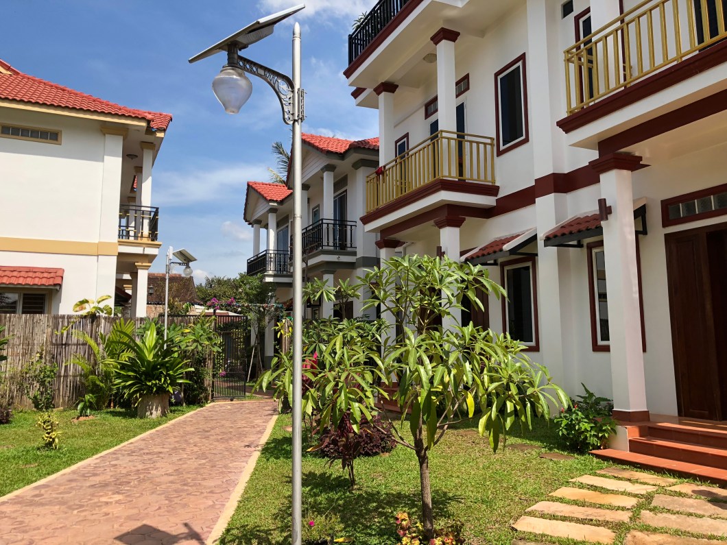 B64BA779-0518-49B4-8A9C-C6586FBDF0ED